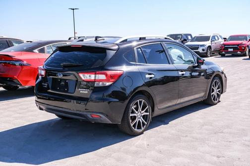 Crystal Black Silica 2017 Subaru Impreza Limited