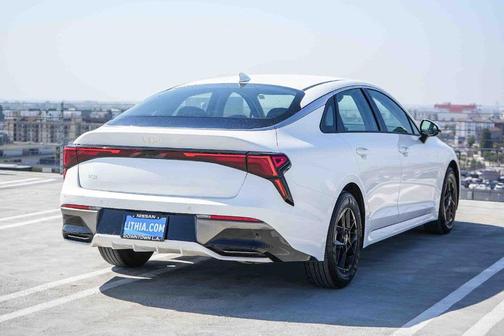 Snow White Pearl 2025 Kia K5 LXS