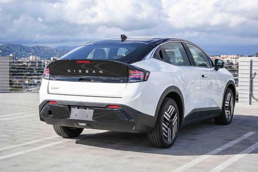 White / Black 2026 Nissan Leaf SV+