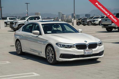 Alpine White 2019 BMW 530 i