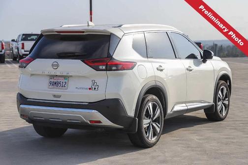 White 2022 Nissan Rogue Platinum