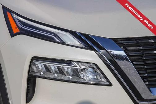 White 2022 Nissan Rogue Platinum