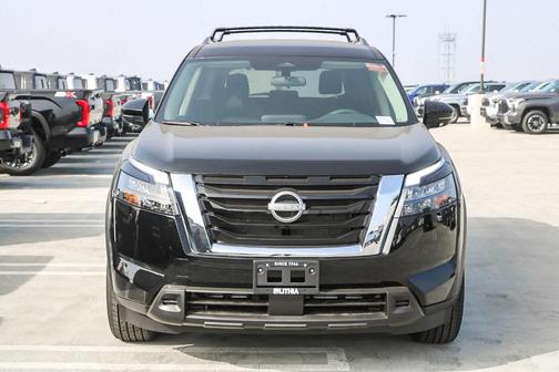 Black 2025 Nissan Pathfinder SV