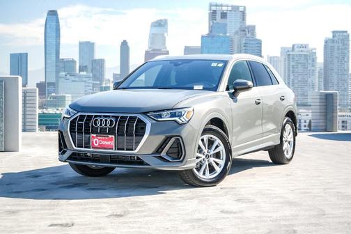 Chronos Gray Metallic 2024 Audi Q3 45 S line Premium