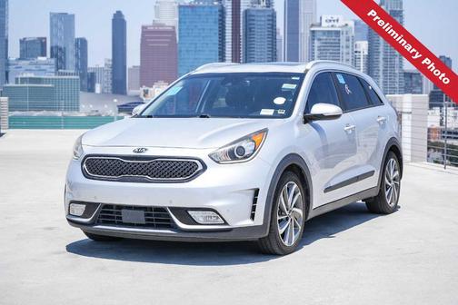 Silky Silver 2017 Kia Niro Touring