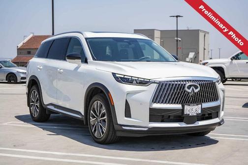 Radiant White 2026 INFINITI QX60 Luxe