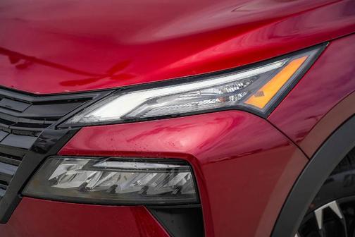 Scarlet Ember Tintcoat 2026 Nissan Rogue Dark Armor