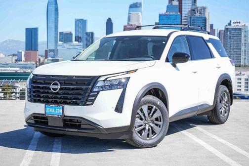 Everest White P 2026 Nissan Pathfinder SV