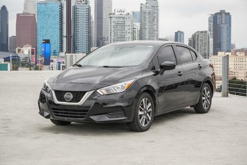 Super Black 2021 Nissan Versa 1.6 SV