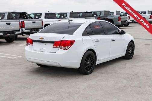 Summit White 2016 Chevrolet Cruze Limited LS