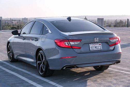 Sonic Gray Pearl 2022 Honda Accord Sport SE