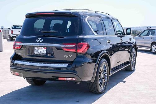 Diamond Black 2024 INFINITI QX80 SENSORY