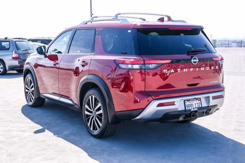 Scarlet Ember 2024 Nissan Pathfinder Platinum