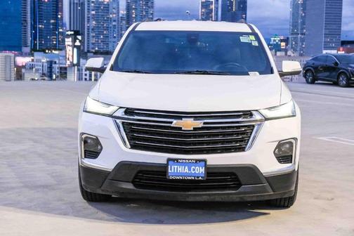 Summit White 2023 Chevrolet Traverse LT Cloth