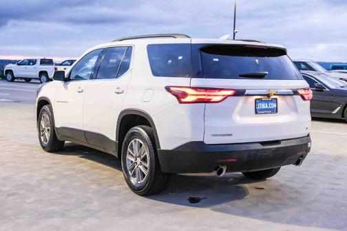 Summit White 2023 Chevrolet Traverse LT Cloth