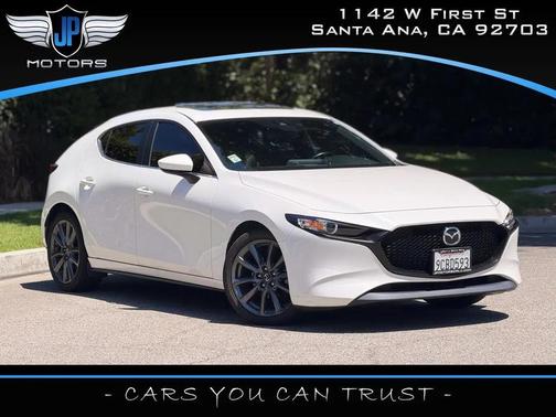 Snowflake White Pearl Mica 2022 Mazda Mazda3 FWD w/Preferred Package