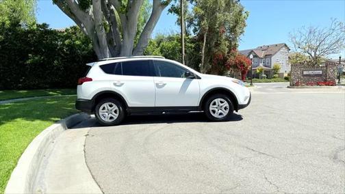 2013 Toyota RAV4 LE
