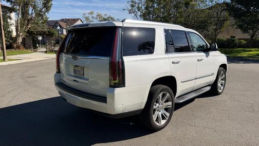 2020 Cadillac Escalade Luxury