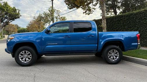2016 Toyota Tacoma SR5