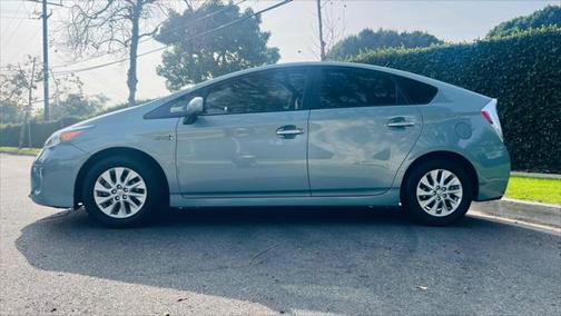 2013 Toyota Prius Plug-in Advanced