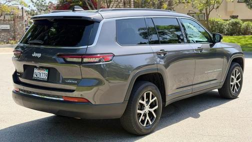 Baltic Gray Metallic Clearcoat 2024 Jeep Grand Cherokee L Limited