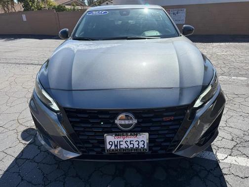 2025 Nissan Altima SR FWD