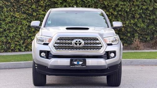2016 Toyota Tacoma TRD Sport