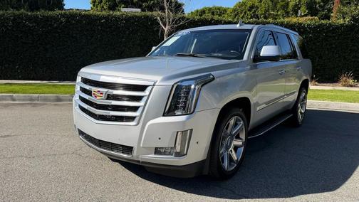 2020 Cadillac Escalade Luxury