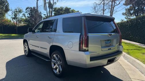 2020 Cadillac Escalade Luxury