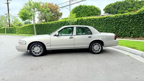 2010 Mercury Grand Marquis LS (Fleet Only)
