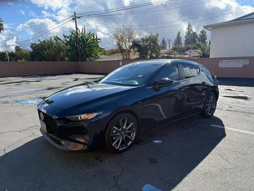 2022 Mazda Mazda3 FWD w/Preferred Package