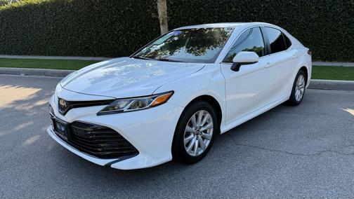 2020 Toyota Camry LE