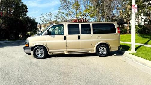 2005 Chevrolet Express 1500 Base