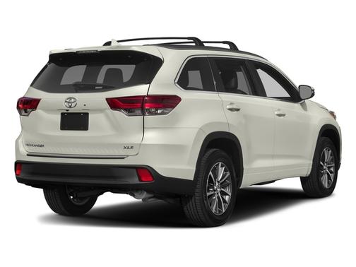 Pearl White 2018 Toyota Highlander XLE