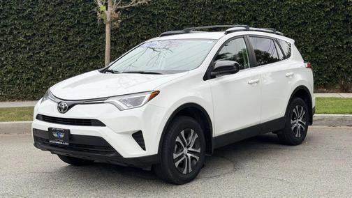 Super White 2017 Toyota RAV4 LE