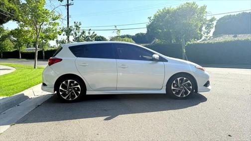 2016 Scion iM 5dr HB Man (Natl)