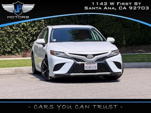 Pearl White 2019 Toyota Camry XSE