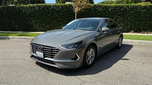 2022 Hyundai SONATA SE