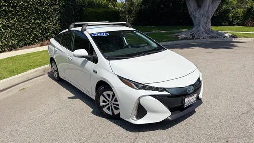Pearl White 2021 Toyota Prius Prime XLE