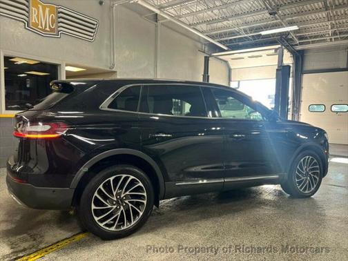 2020 Lincoln Nautilus Reserve
