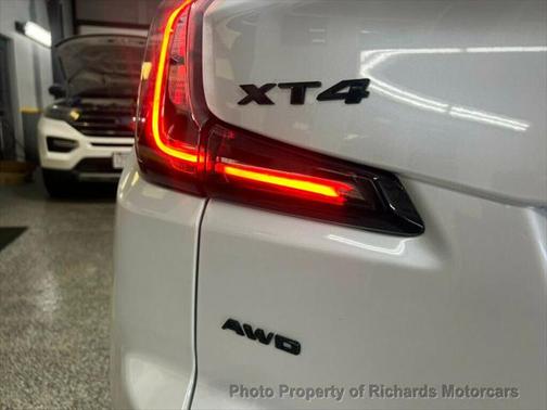 2023 Cadillac XT4 Sport