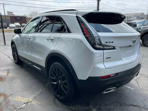 2023 Cadillac XT4 Sport