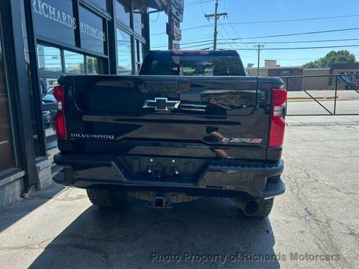 2024 Chevrolet Silverado 2500 4WD Crew Cab Standard Bed ZR2