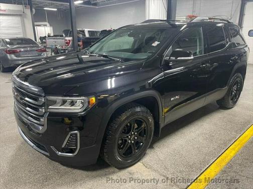 2023 GMC Acadia AWD AT4