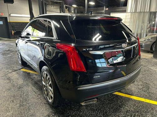 Stellar Black Metallic 2017 Cadillac XT5 Premium Luxury