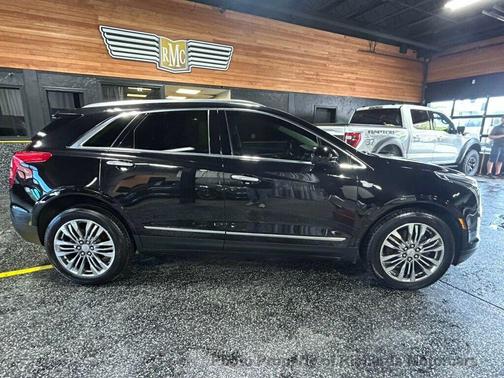 Stellar Black Metallic 2017 Cadillac XT5 Premium Luxury