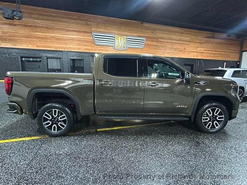 Deep Bronze Metallic 2024 GMC Sierra 1500 AT4
