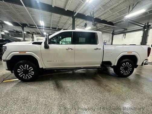 2025 GMC Sierra 2500 Denali Ultimate