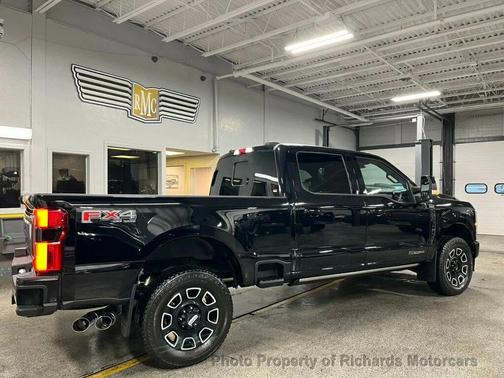 Agate Black Metallic 2026 Ford F-250 Platinum