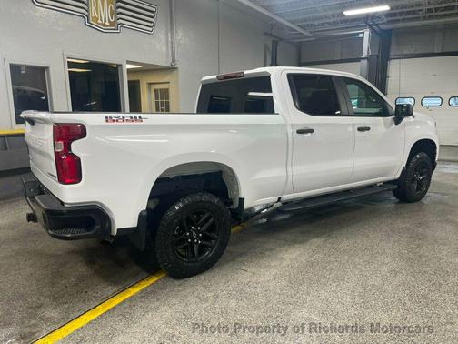 2022 Chevrolet Silverado 1500 Custom Trail Boss
